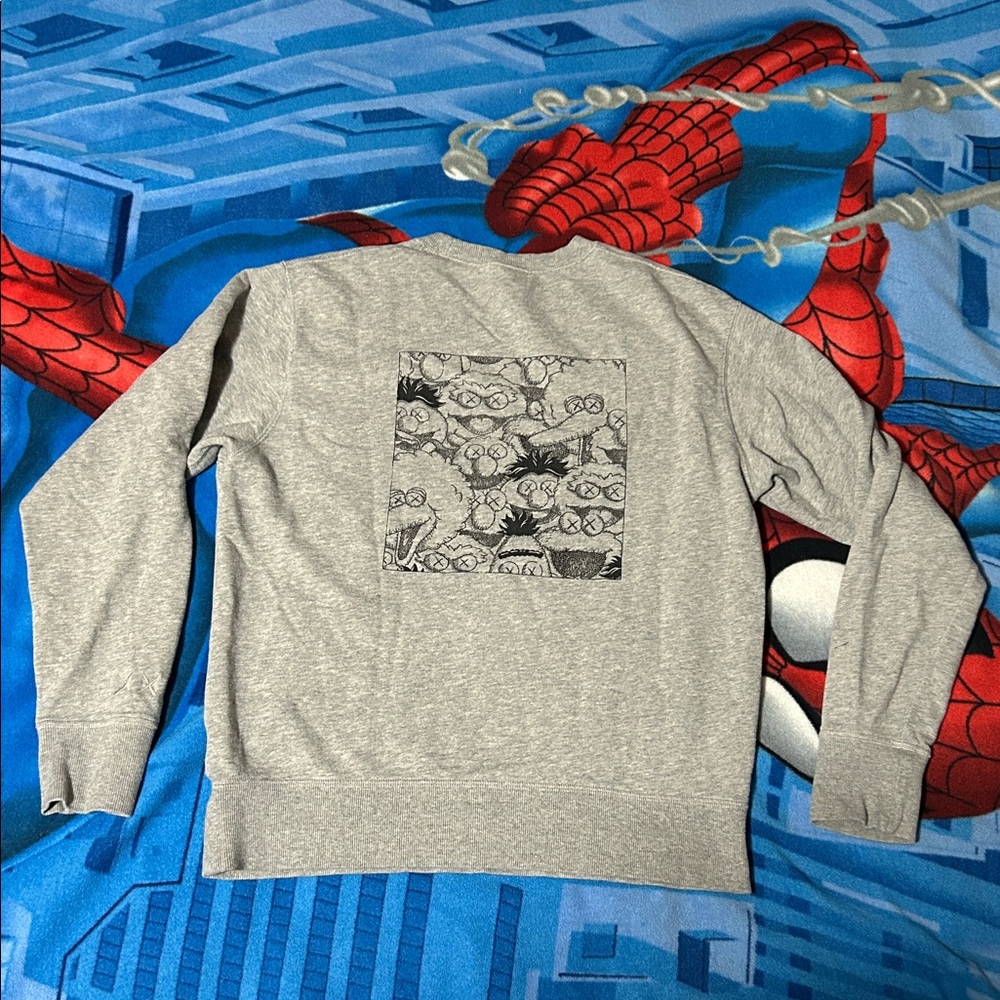 UNIQLO x KAWS x SESAME STREET Crewneck Sweater Sweatshirt